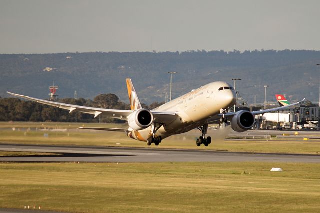 Boeing 787-8 (A6-BLI) - Boeing 787-9 Ethihad Airways A6-BLI PER/YPPH 17/9/16.