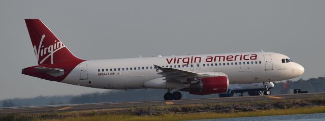 Airbus A320 (N854VA)