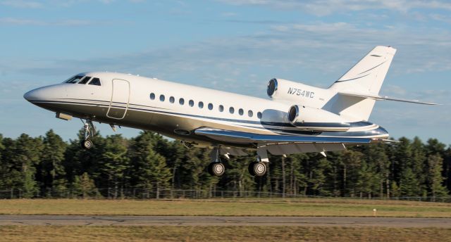 Dassault Falcon 900 (N754WC)