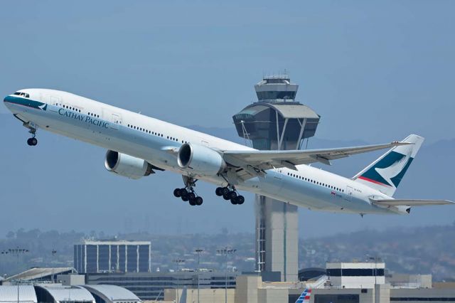 BOEING 777-300 (B-KPH) - Cathay Pacific Boeing 777-367ER B-KPH at LAX on May 3, 2016. 