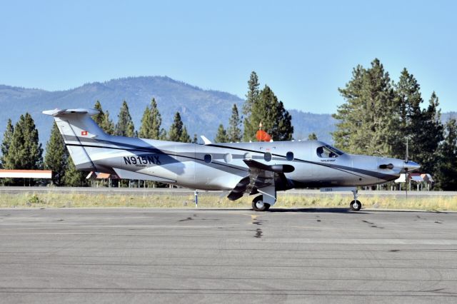 Pilatus PC-12 (N915NX)