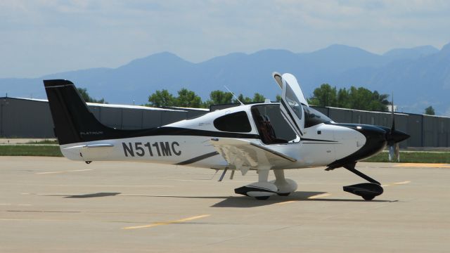 Cirrus SR-22 (N511MC) - Beautiful: Platinum appearance package Gen5 Cirrus SR22T