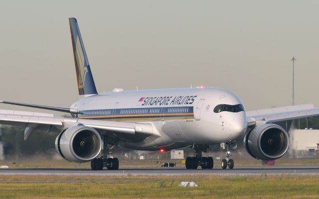 Airbus A350-900 (9V-SHK) - Adelaide 10 March, 2020.