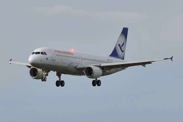 Airbus A320 (TC-FBO)