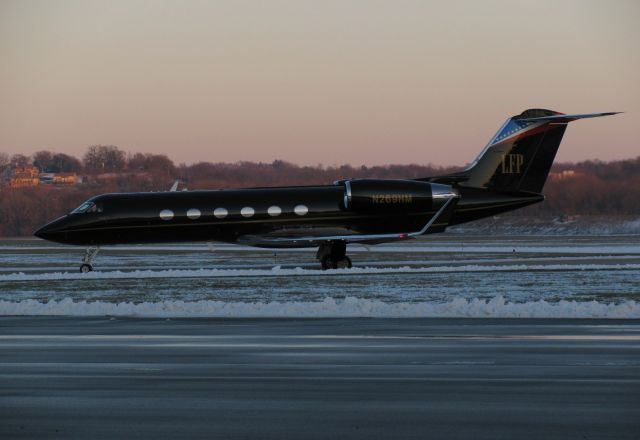 Gulfstream Aerospace Gulfstream IV (N269HM) - "Hustler" at KLUK