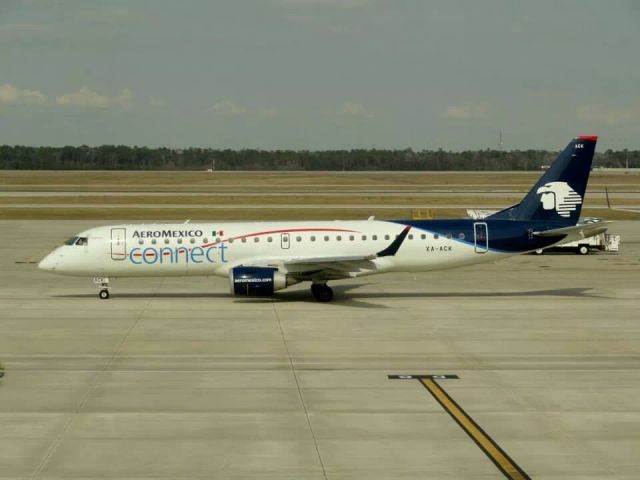 Embraer ERJ-190 (XA-ACK)