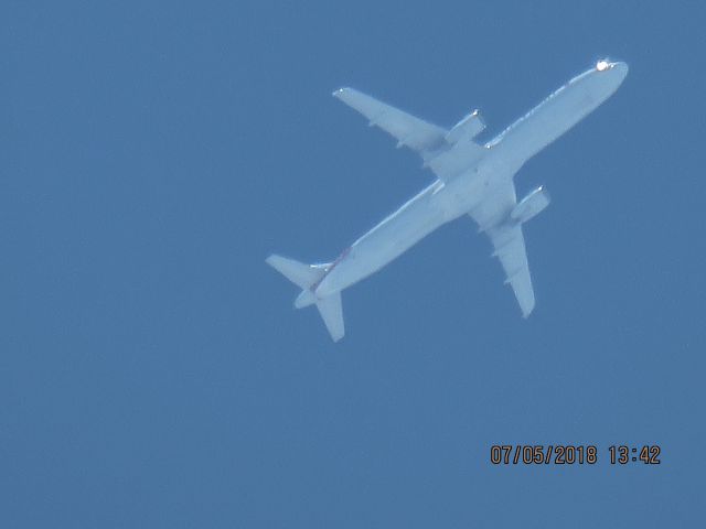 Airbus A321 (N536UW)