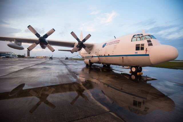 Lockheed C-130 Hercules —