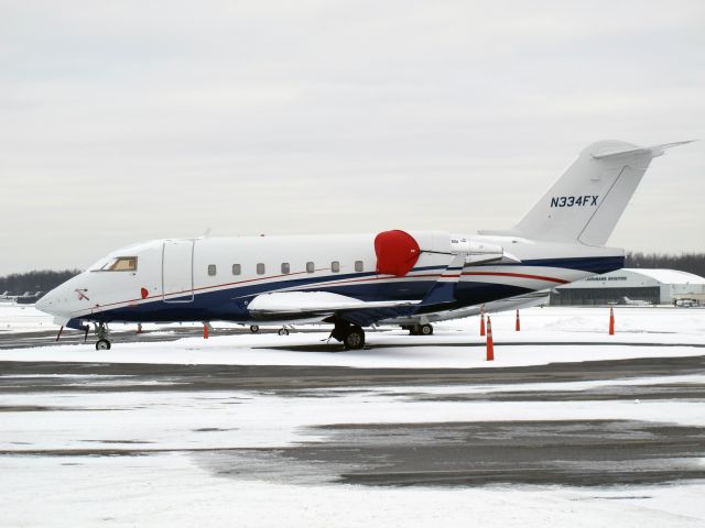 Canadair Challenger (N334FX)