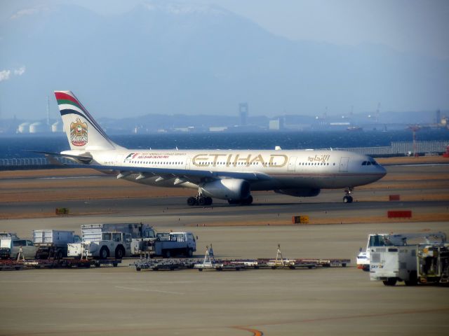 Airbus A330-200 (A6-EYQ)