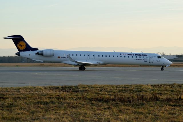 Canadair Regional Jet CRJ-900 (D-ACKB)