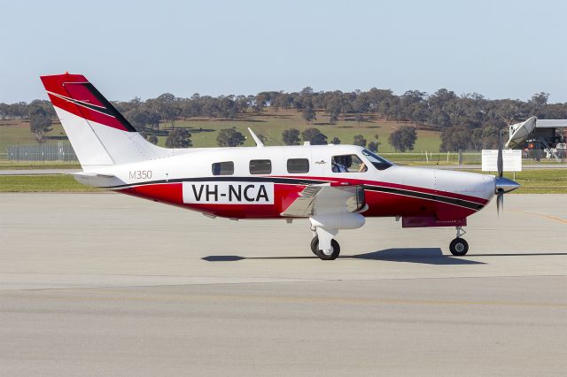 Piper Malibu Mirage (VH-NCA) - Piper PA-46-350P Malibu Mirage (VH-NCA, ex N453MA) at Wagga Wagga Airport