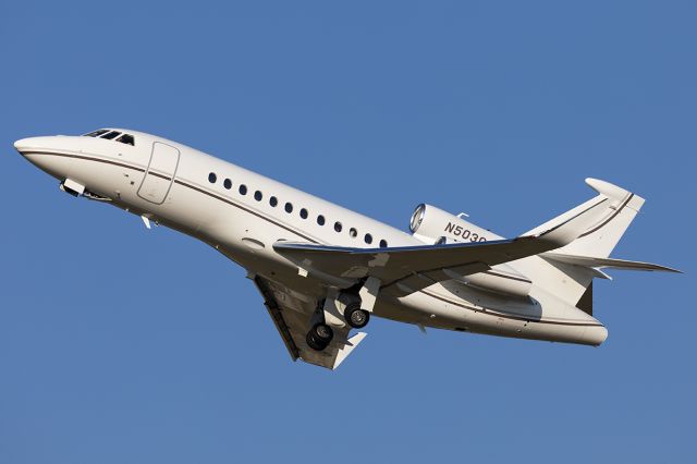 Dassault Falcon 900 (N503Q)