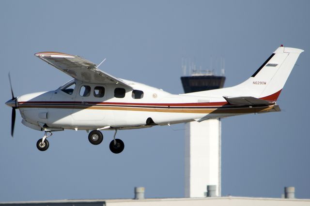 Cessna P210 Pressurized Centurion (N6290W) - Photo taken February 2013. Since then this aircraft has a new, beautiful, paint scheme and is in the FA database. 