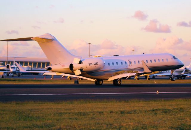 Bombardier Global Express (9H-OKI)