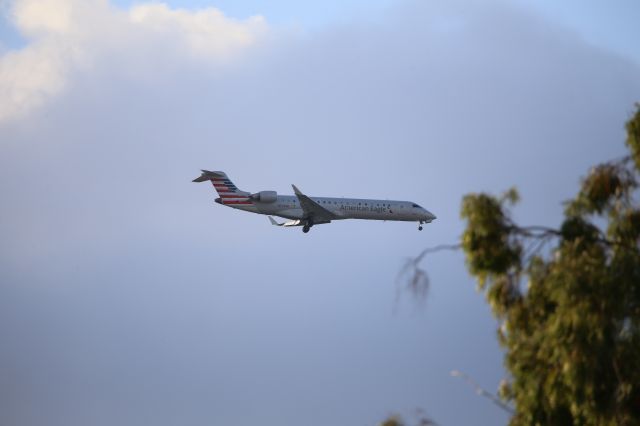 Canadair Regional Jet CRJ-700 (N776SK)