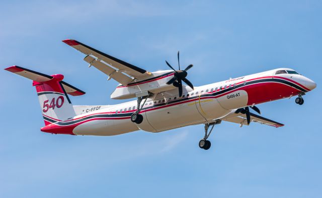 de Havilland Dash 8-400 (C-FFQF)