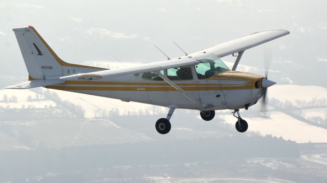 Cessna Skyhawk (N6508K)