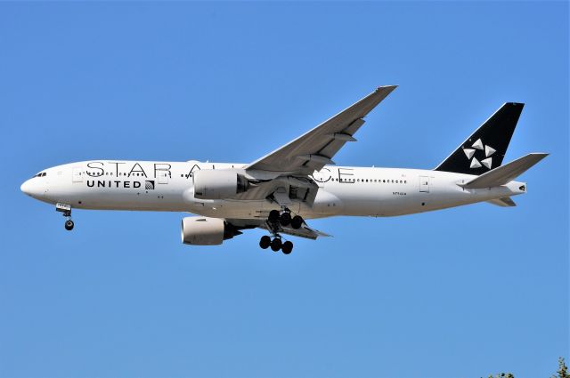 Boeing 777-200 (N794UA) - 28-C 09-20-17
