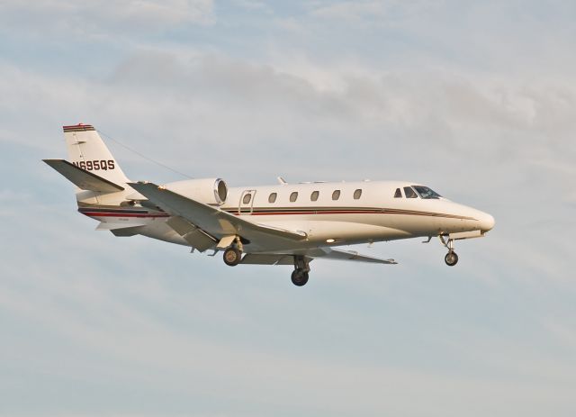 Cessna Citation Excel/XLS (N695QS)