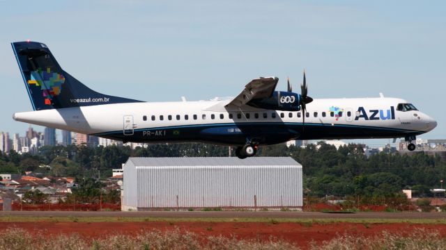 ATR ATR-72 (PR-AKI)