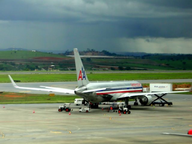 BOEING 767-300 (N399AN)