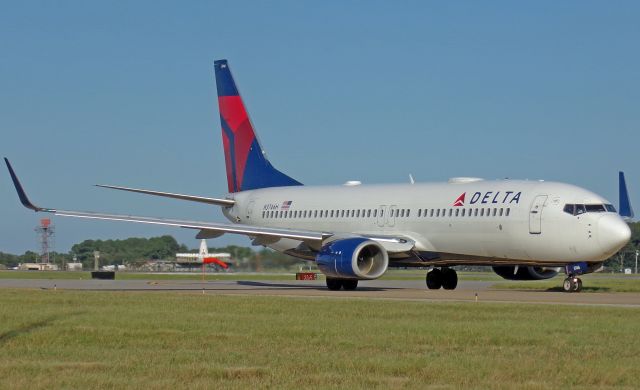 Boeing 737-800 (N3746H)