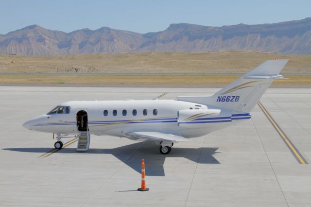 Hawker 800 (N66ZB)