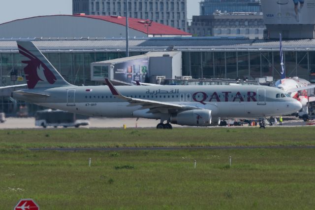 Airbus A320 (A7-AHY) - WAW/EPWA SPOTTING
