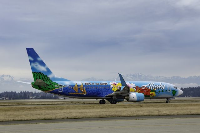 Boeing 737-700 (N560AS) - "Spirit of the Islands" departing SEA 20 Jan 2021