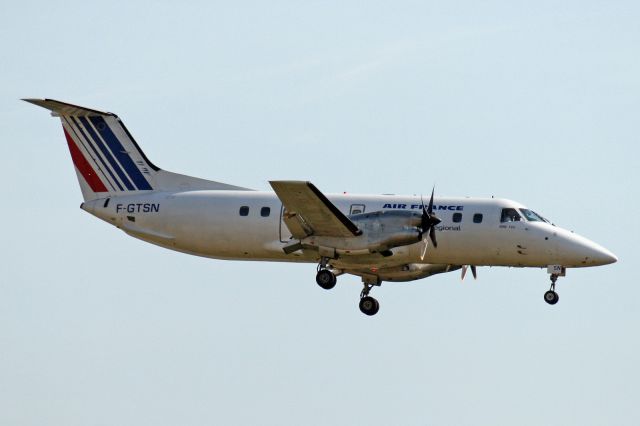Embraer EMB-120 Brasilia (F-GTSN)
