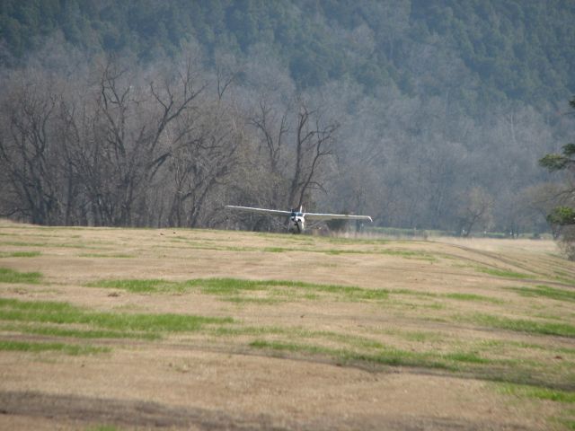 Cessna Skylane (N9232X)