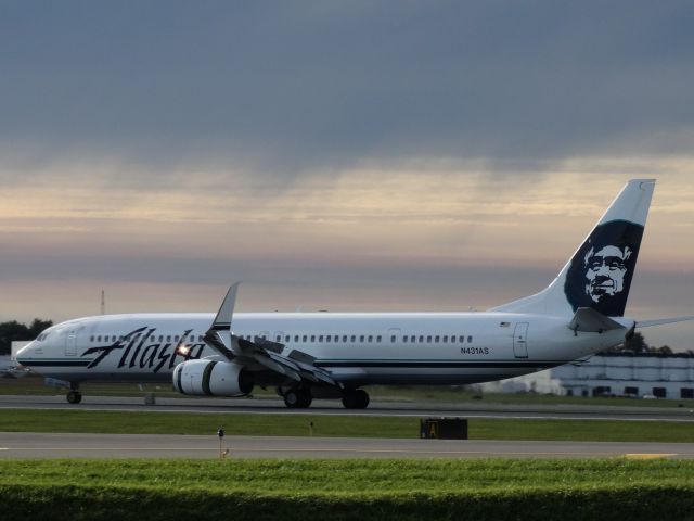 Boeing 737-900 (N431AS) - ALASKA AIRLINES DIVERSION TO KBUF BECAUSE OF ONBOARD FIRE