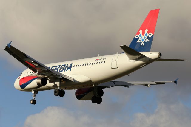 Airbus A319 (YU-APE) - Air Serbia's new livery.