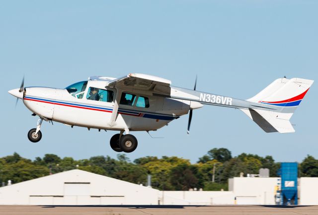 Cessna 336 Skymaster (N336VR)