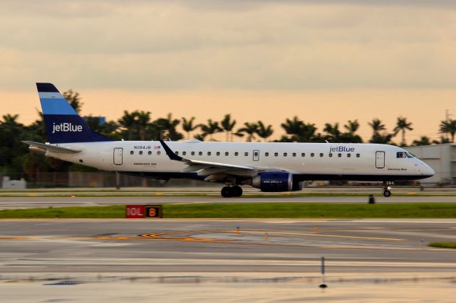 Embraer ERJ-190 (N284JB) - Check out our aviation videos with 100% authentic and non-leveled sound! a rel=nofollow href=http://youtube.com/ilikeriohttps://youtube.com/ilikerio/abr /br /"Sincerely Blue" takeoff roll on 10L at sunset. 07/18/14