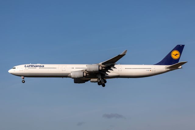 Airbus A340-600 (D-AIHT)