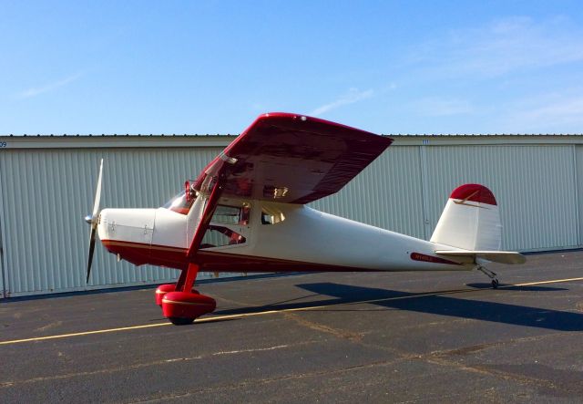 Cessna 140 (N140LA) - At KLNC