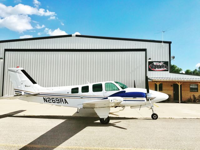 Beechcraft Baron (58) (N269RA)