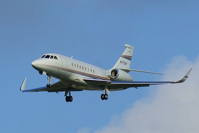 Dassault Falcon 2000 (N733H)