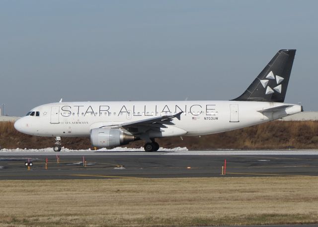 Airbus A319 (N703UW)