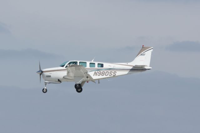 Beechcraft Bonanza (36) (N980SS)