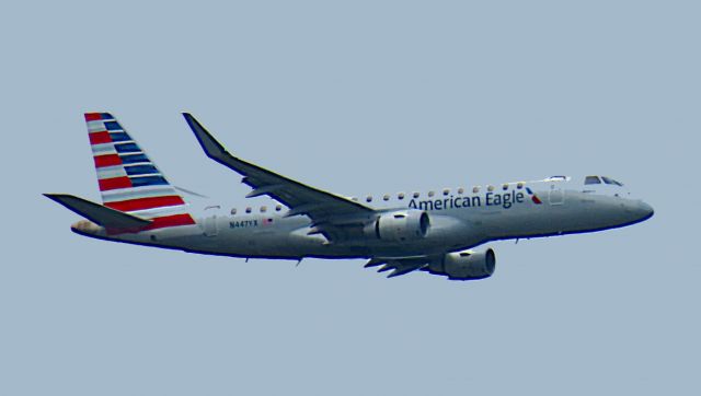 N447YXK — - Overcast day, but got a nice image of an Embraer 175 Longwing. On glide path to 35L at Louisville, KY 