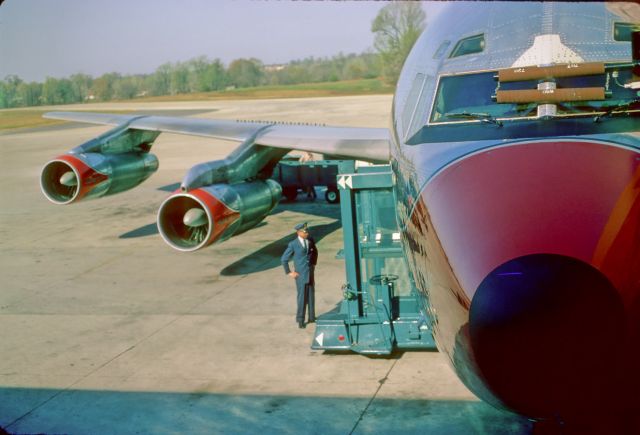 Boeing 707-100 (N7516A) - Historic 1966 Sorry about the quality.