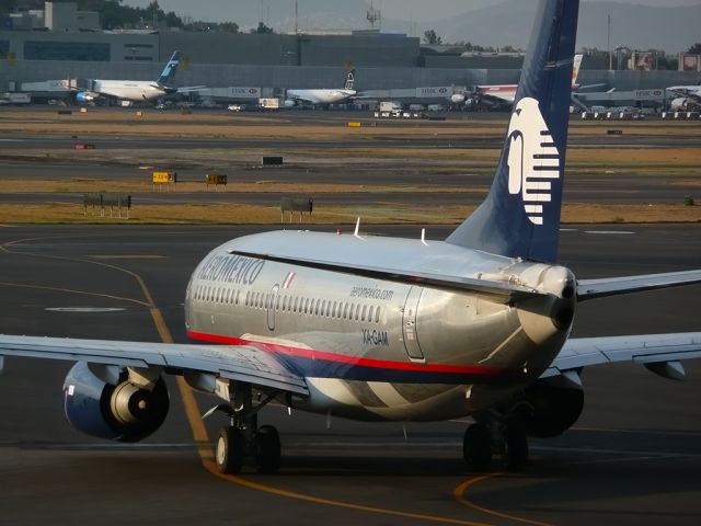 Boeing 737-700 (XA-GAM)