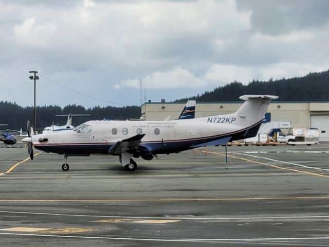 Pilatus PC-12 (N722KP)