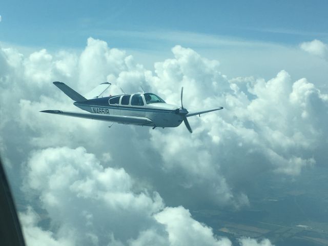 Beechcraft 35 Bonanza (N4651B)