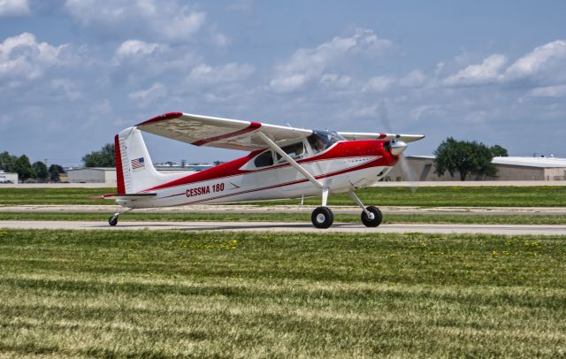 Cessna Skywagon 180 (N823TM) - Oshkosh in 2019