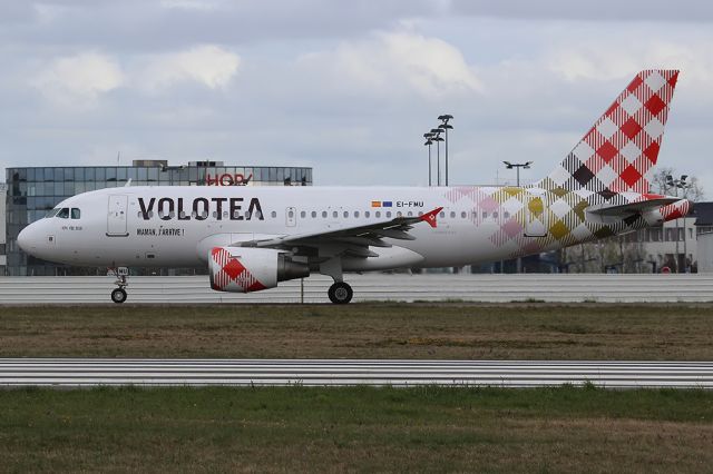 Airbus A319 (EI-FMU)