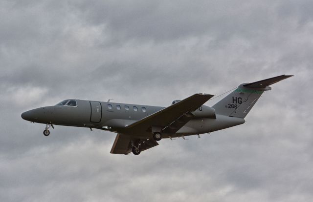 Cessna Citation CJ4 (N215HG) - Citation CJ4 N215HG landing at CYHU on October 15, 2018.